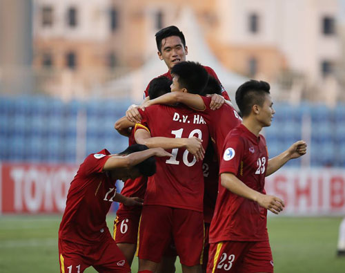 U19 Việt Nam – U19 UAE: Những chiến binh quả cảm - 1