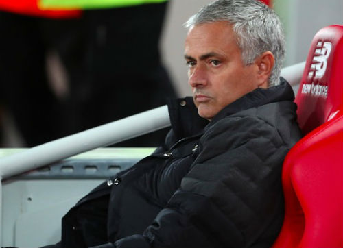 Tin HOT bóng đá tối 18/10: Real bất ngờ muốn tái hợp Chicharito - 2