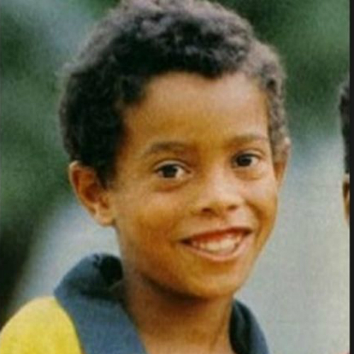 Ấu thơ đến hiện tại: CR7, Ibra “lột xác”, Bale y như xưa - 15