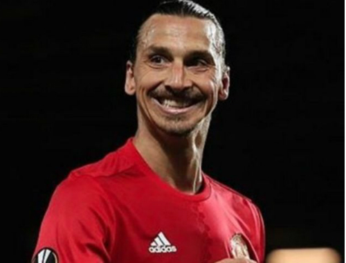 Ấu thơ đến hiện tại: CR7, Ibra “lột xác”, Bale y như xưa - 10