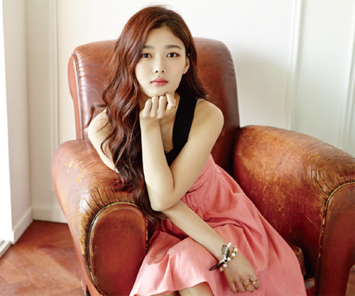 Vẻ đẹp tựa trăng rằm của mỹ nhân "Mây họa ánh trăng" - 6