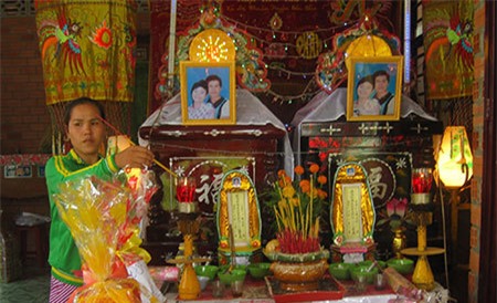 Rơi nước mắt khi đám cưới cũng là ngày đội tang - 5