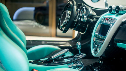 Chết mê Pagani Huayra thân màu tím, la-zăng vàng - 11