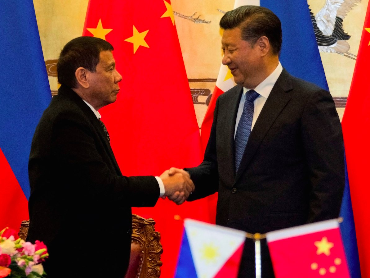 Duterte ngả về TQ, chiến lược Mỹ ở châu Á bên bờ sụp đổ - 1