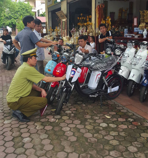 Báo động tình trạng buôn bán xe điện nhái tràn lan - 3