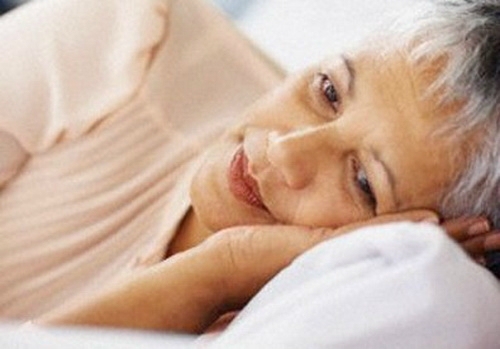 5 sai lầm “ngã ngửa” khiến người mất ngủ càng muốn ngủ càng khó ngủ - 1