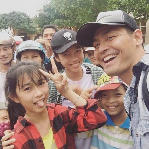 9  hình ảnh xúc động nhất của Phan Anh trong 3 ngày ở miền Trung - 5