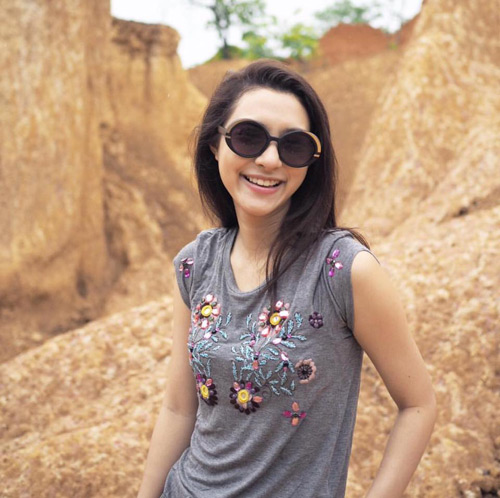 Bất ngờ với dung nhan của mỹ nhân Thái "tính đàn ông" - 2