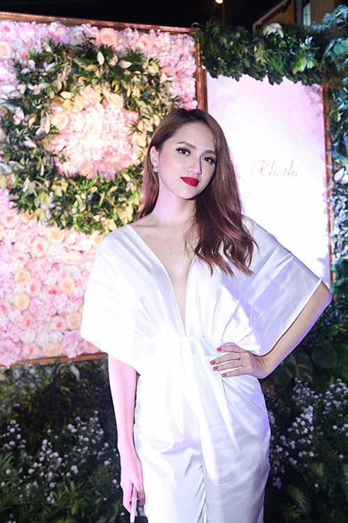 HH Mỹ Linh, Phạm Hương dẫn đầu top mặc đẹp nhất tuần - 5