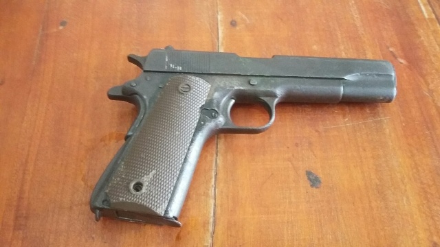 Ra tù được 10 ngày, mang đao và súng đi dọa người - 2