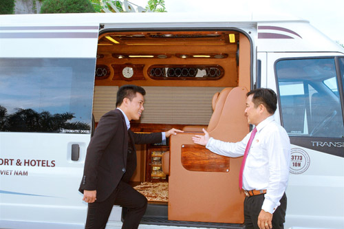 Ra mắt đội xe đưa đón tiêu chuẩn Limousine tại Resort Hòn Tằm - 3