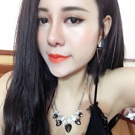 Nữ DJ 21 tuổi thành công nhờ phẫu thuật thẩm mỹ - 2