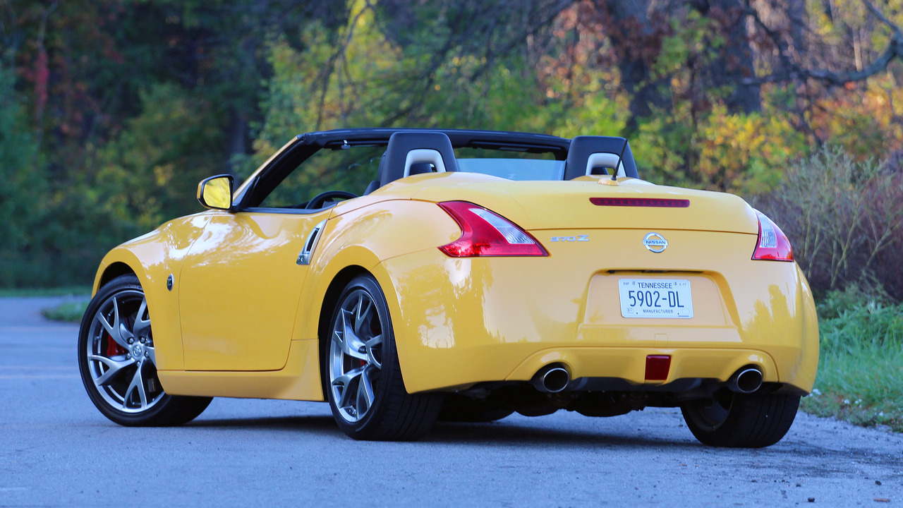 Đánh giá xe Nissan 370Z Roadster 2017 - 4