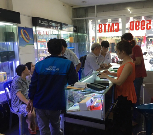 Chen chân chờ mua Arbutus AR3 plus giảm giá - 1