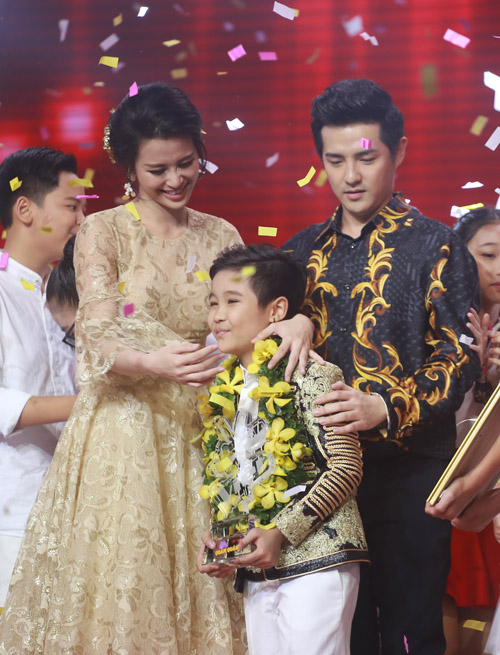 "Viên ngọc quý" của Đông Nhi đăng quang The Voice Kids 2016 - 1