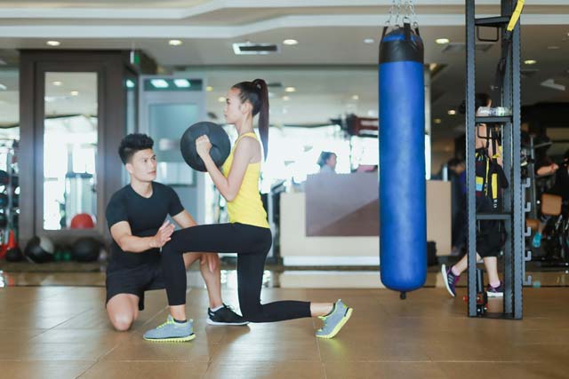 Ngắm Quán quân Next Top Ngọc Châu gợi cảm tập gym - 2