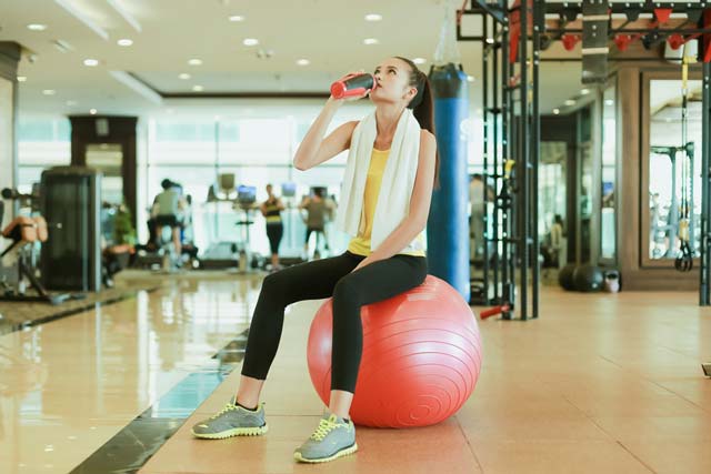 Ngắm Quán quân Next Top Ngọc Châu gợi cảm tập gym - 16