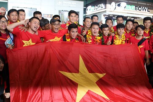 U19 Việt Nam với kỳ tích World Cup "đại náo" Tân Sơn Nhất - 6