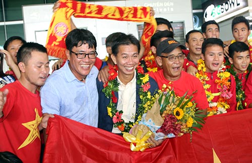 U19 Việt Nam với kỳ tích World Cup "đại náo" Tân Sơn Nhất - 7