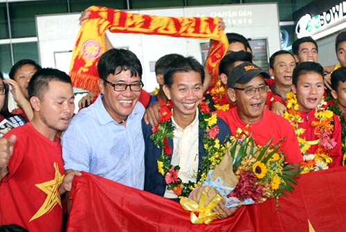 HLV U19 VN: Từ bị chê thậm tệ đến người hùng World Cup - 4