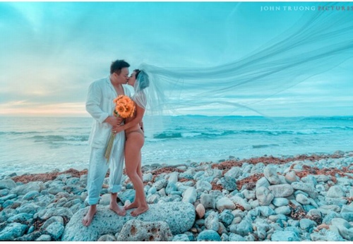 Mỹ nhân Việt cực "bạo gan" với ảnh cưới bikini - 3