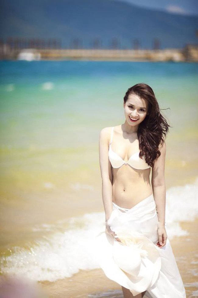 Mỹ nhân Việt cực "bạo gan" với ảnh cưới bikini - 7