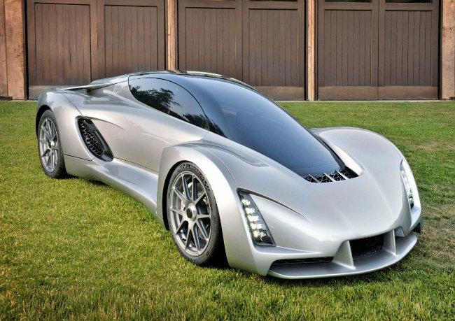 Còn đây là mẫu Blade Concept được trình diện lần đầu vào năm 2015 mang thân hình như một siêu xe thực thụ.