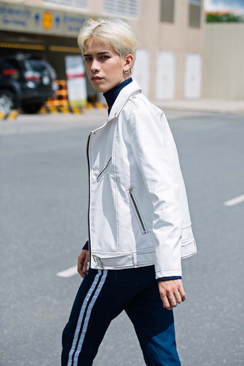 Mẫu Next Top khoe streetstyle đầu đông cực &#34;ngầu&#34; - 7