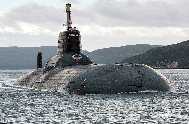 Tàu ngầm Nga xuất hiện ở Ailen sau dự đoán chiến tranh - 1