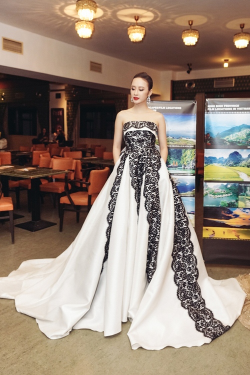 Những bộ cánh "rúng động" thảm đỏ của Angela Phương Trinh - 6
