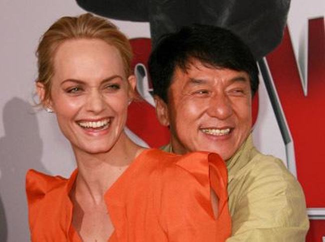 Hình ảnh vua Kungfu Châu Á thân mật cùng bạn diễn người Mỹ.