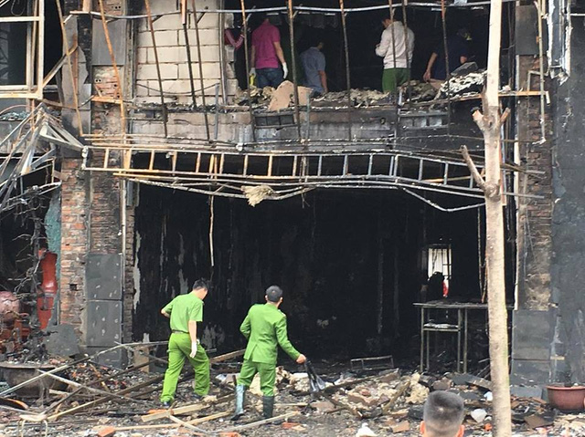 Triệu tập 3 thợ hàn sau vụ cháy quán karaoke, 13 người thiệt mạng - 1