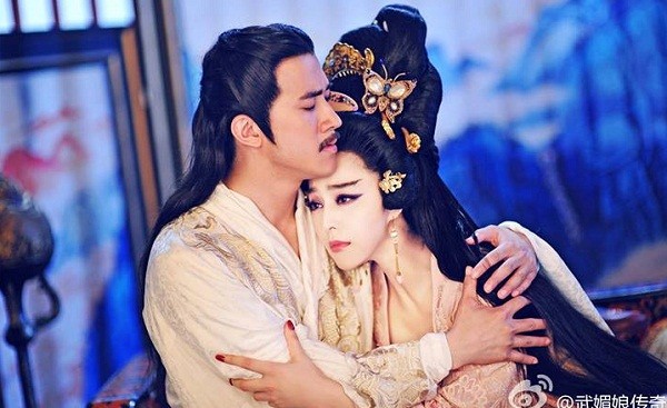 4 vị vua "chọn mỹ nhân, bỏ giang sơn" trên màn ảnh Hoa - 10