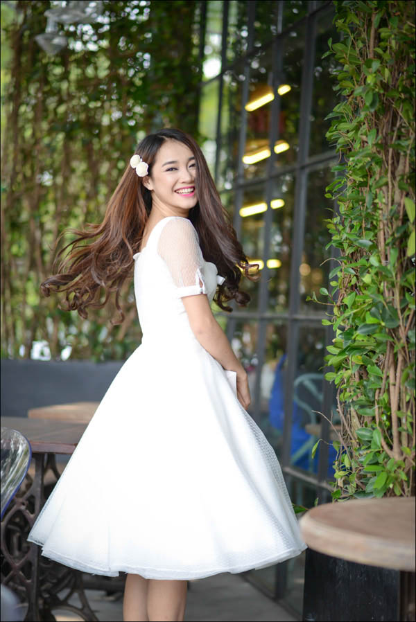 Đọ vẻ sexy của 2 mỹ nữ đình đám Lan Ngọc – Nhã Phương - 2