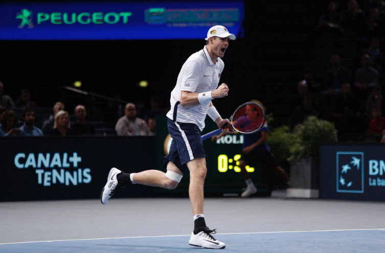 Paris Masters ngày 6: Murray, Isner vào chung kết - 1