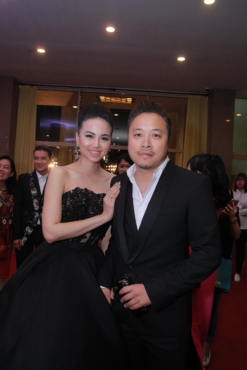 Midu, Nam Em đẹp lộng lẫy trên thảm đỏ Hà Thành - 9