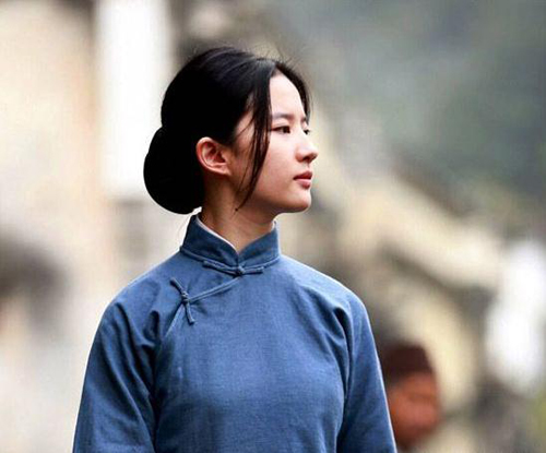 Những "gái quê" có cát xê tiền tỷ của showbiz Hoa ngữ - 4