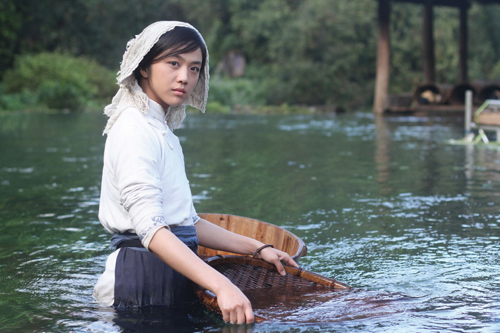 Những "gái quê" có cát xê tiền tỷ của showbiz Hoa ngữ - 3