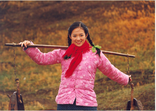 Những "gái quê" có cát xê tiền tỷ của showbiz Hoa ngữ - 9