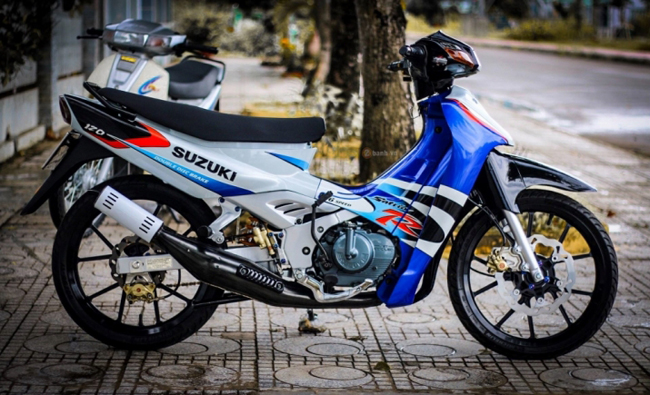 Xe 2 thì Suzuki Satria màu độc của biker Lâm Đồng  Xe độ