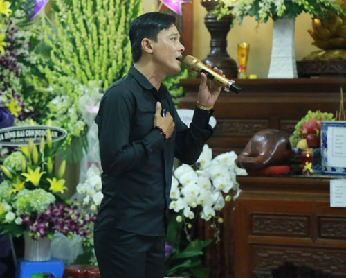 Nghệ sĩ hát cải lương tiễn "sầu nữ" Út Bạch Lan đêm cuối - 7