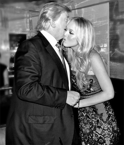 Cô út đẹp như tiên của tỷ phú Trump gây choáng với cuộc sống giàu "không tưởng" - 1