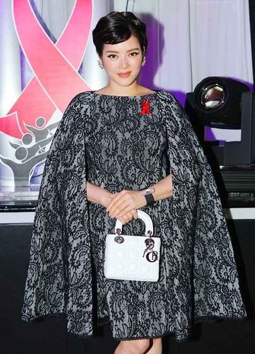 Choáng ngợp với tủ đồ hiệu tiền tỷ của mỹ nhân Lý Nhã Kỳ - 3