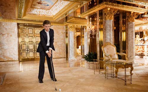 Cậu út nhà Donald Trump mới 10 tuổi đã ra dáng soái ca - 4