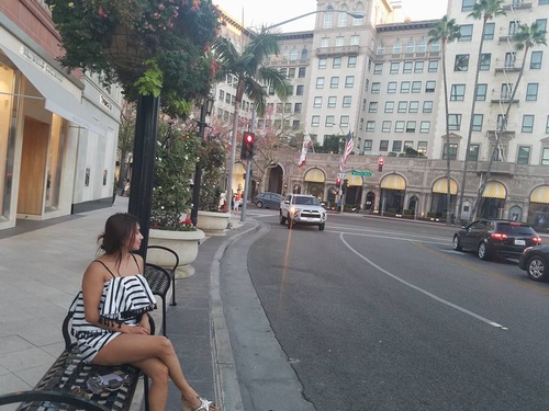 "Người tình sexy nhất" của Lý Hùng sống sung sướng ở Mỹ - 3