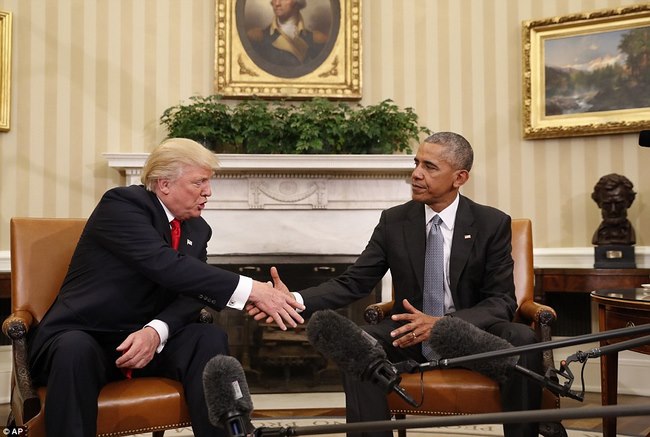 Cuộc gặp lịch sử 90 phút giữa Trump và Obama ở Nhà Trắng - 1