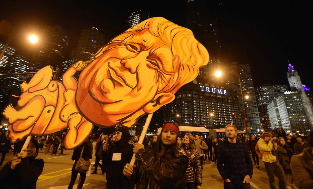 Mỹ: Làn sóng biểu tình chống Trump vẫn chưa dừng lại - 4