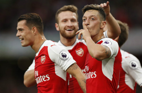 Arsenal không bán Ozil, MU - Mourinho đừng mơ - 3