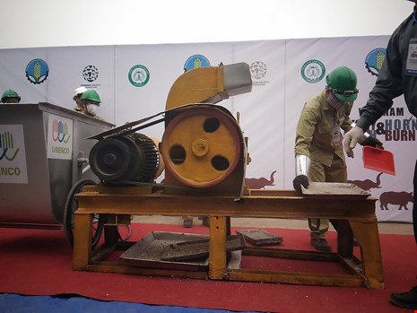 Lần đầu tiên Việt Nam tiêu hủy hơn 2.000 kg ngà voi - 7