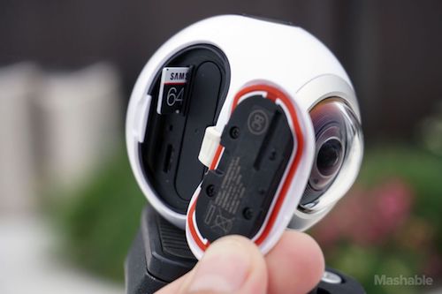 5 điểm độc đáo của “mắt thần” 360 độ Samsung Gear 360 - 5